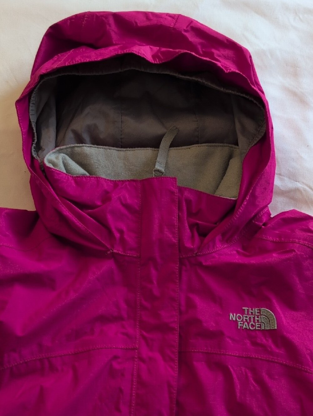 The North Face Girl's Hooded Rain Jacket - Picture 14 of 14